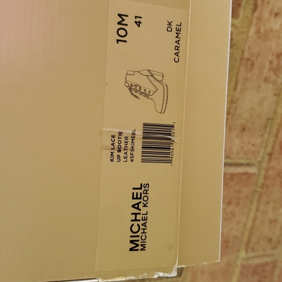 Michael Kors lace up booties - sz. 10 - Picture 10 of 12